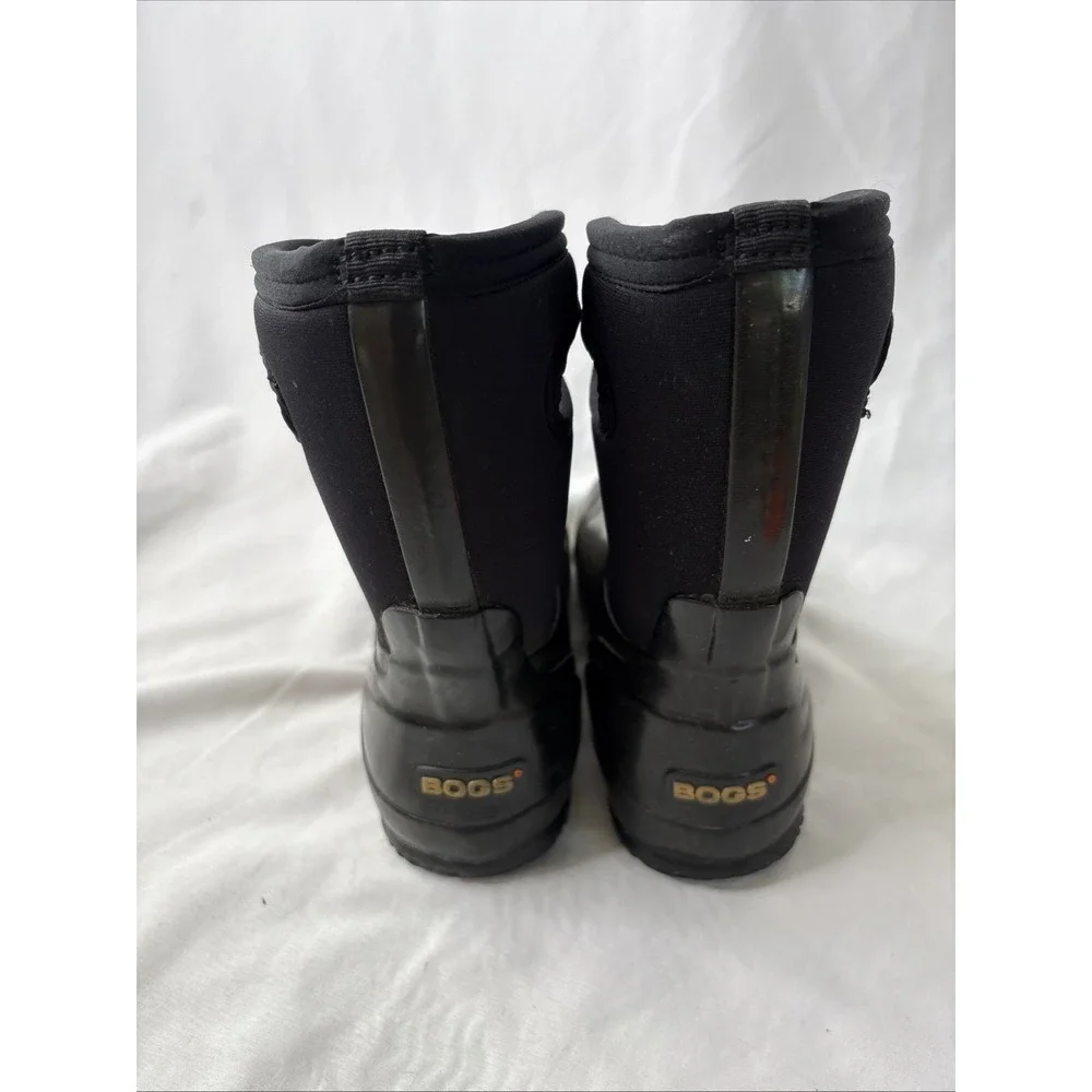 BOGS Classic Mid Handle Black Waterproof Insulated Snow  Boots Women US 7 EUR 38